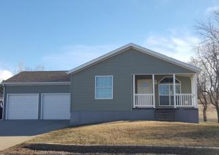 202 F St, Dickinson, ND 58601-6136