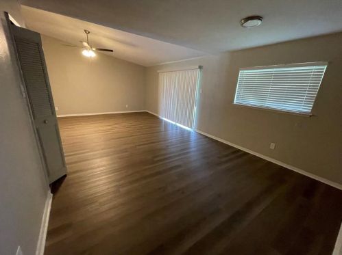 608 Mckown Dr, Midlothian TX  76063-2126 exterior