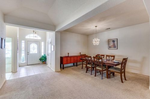 30215 Hacienda Ln, Georgetown, TX 78628-1158