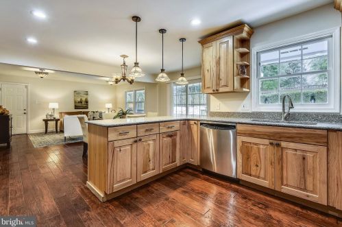 810 Burnt Mills Ave, Silver Spring MD 20901-4506 exterior