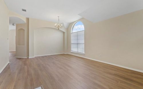 10119 Norman Ct, Irving TX  75063-5960 exterior