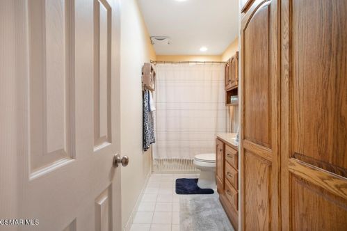 1648 Barnes St, Simi Valley CA  93063-3202 exterior