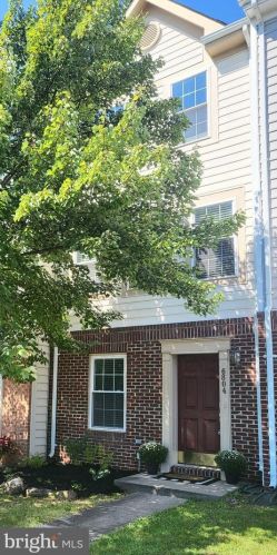 6804 Avalon Isle Way, Gainesville, VA 20155-4400
