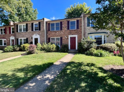 271 Gundry Dr, Falls Church, VA 22046-4117