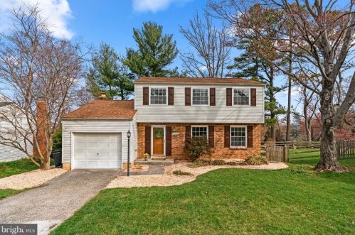 10122 Cape Ann Dr, Columbia, MD 21046-1344