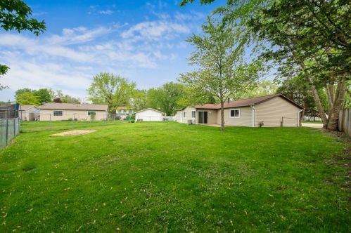 235 Bristol Ct, Lemont IL  60440-1684 exterior