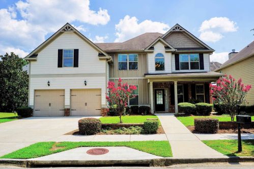 245 Lily Cove Dr, Loganville, GA 30052-7625