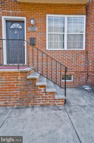 643 12th St, Philadelphia, PA 19147-1831