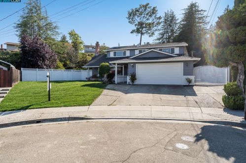 7251 Tina Pl, Pleasanton, CA 94568-2727