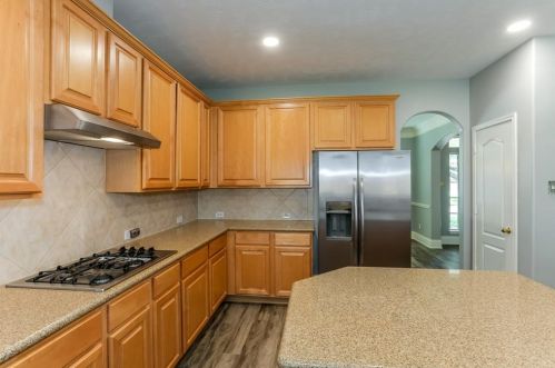 2207 Stoneycreek Park Ct, Conroe TX  77385 exterior