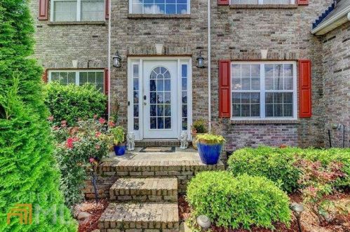 1435 Pathfinder Ln, Suwanee, GA 30024-7711