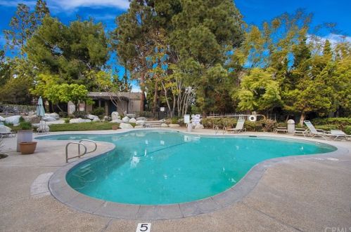 2520 Macarthur Blvd, Santa Ana CA  92704-7108 exterior