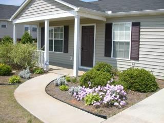 504 Kingsman Ln, Easley SC  29642-8050 exterior