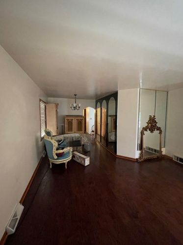 610 Drake Ave, Chicago, IL 60624-1359