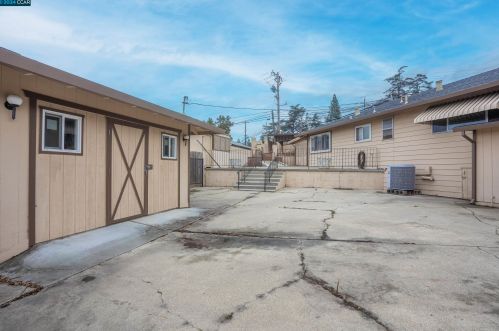 2805 Grant St, Concord CA  94520-4653 exterior