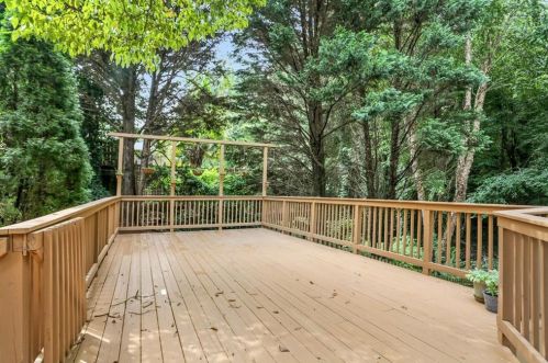 5038 Heatherdale Ln, Atlanta GA  30360-1669 exterior