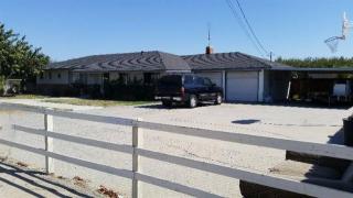 14390 Cornelia Ave, Caruthers, CA 93609-9549