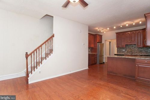 294 Hermitage St, Philadelphia PA  19127-1016 exterior