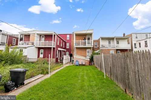 247 Ross St, Lancaster PA  17602-1940 exterior