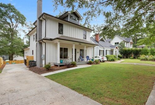 2552 Knox St, Atlanta GA  30317-2830 exterior