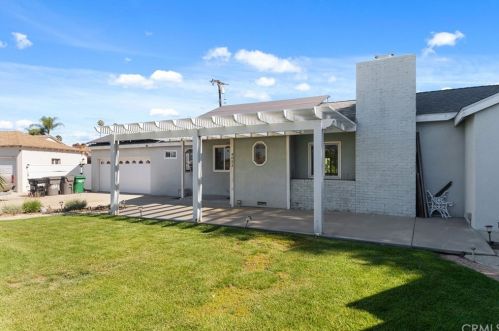 4051 Olive St, Chino, CA 91710-2165
