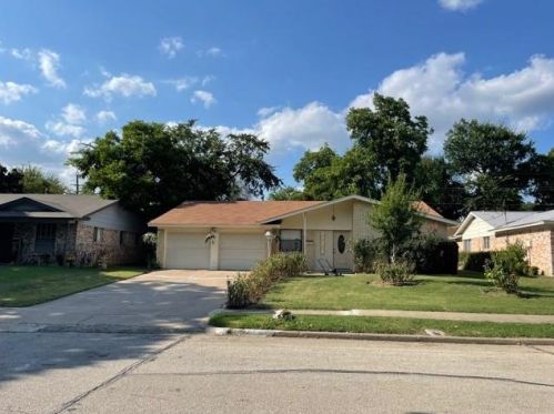 3313 Mcdermott St, Irving, TX 75061-4143