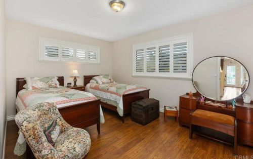 3433 Royal Rd, Vista CA  92084-6616 exterior