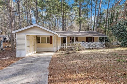62 Chickadee Ct, Monticello, GA 31064-8821