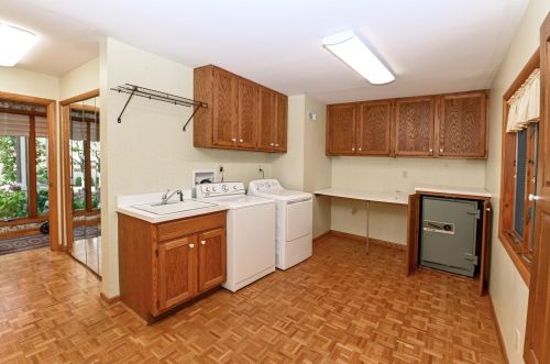 601 Chardonnay Rdg, Cincinnati OH 45226-1732 exterior