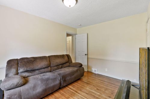 1728 Clear Ave, Saint Paul MN  55106-2224 exterior