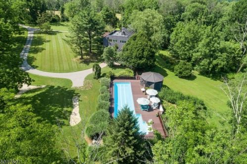 148 Klinesville Rd, Flemington, NJ 08822-5660