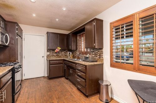 1874 Illinois Ave, Riverside CA  92507-5419 exterior