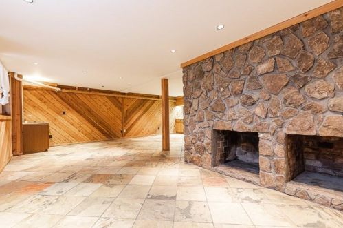 825 Moores Mill Rd, Atlanta GA  30327-1544 exterior