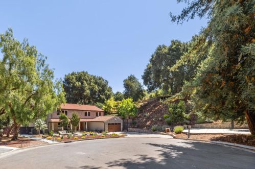 3105 Bandera Dr, Palo Alto, CA 94304-1341
