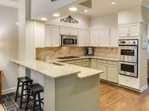 234 Broadland Ct, Atlanta GA  30342-3601 exterior