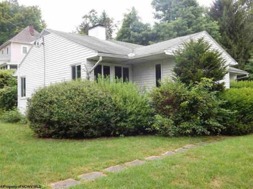 700 Sherman Ave, Morgantown WV  26501-6949 exterior