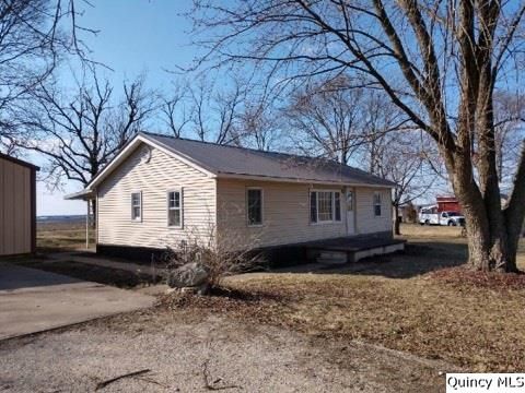 751 1600th St, Adams, IL 62347-4720