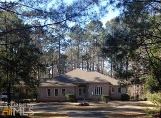 205 Lakeshore Dr, Lagrange, GA 30240-1022