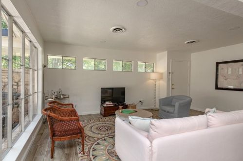 3240 Lubbock Ave, Fort Worth TX  76109-2326 exterior