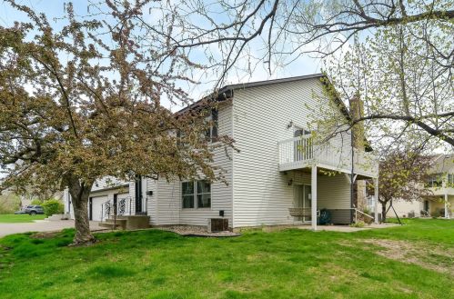 3703 Gershwin Ln, Saint Paul MN  55128-2940 exterior