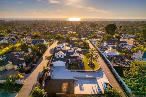 1514 Hunsaker St, Oceanside, CA 92054-5624