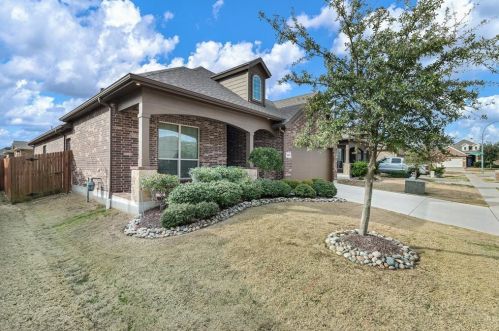 3008 Beaver Creek Dr, Fort Worth, TX 76177-2714