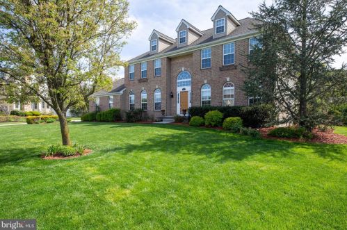 3 Kingsberry Ln, Pilesgrove, NJ 08098-1359