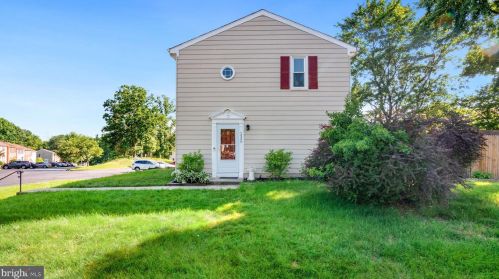 12300 Woodlawn Ct, Woodbridge, VA 22192-1921