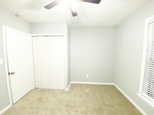 5670 Feldwood Rd, Atlanta GA  30349-2865 exterior