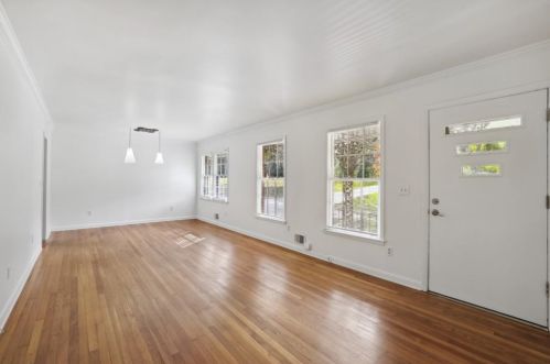 4236 Chamblee Tucker Rd, Atlanta GA  30340-4502 exterior
