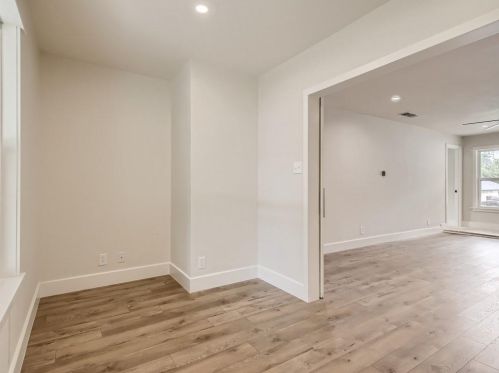 9707 Cottle Dr, Austin TX  78753-4305 exterior