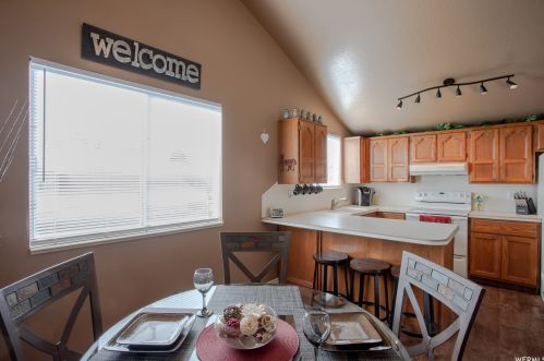 4931 3300, Roy, UT 84067-9463