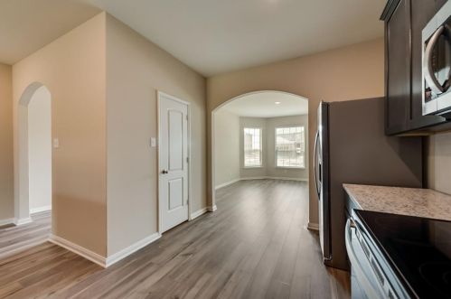 203 Lakeridge Dr, Princeton TX 75407-4828 exterior