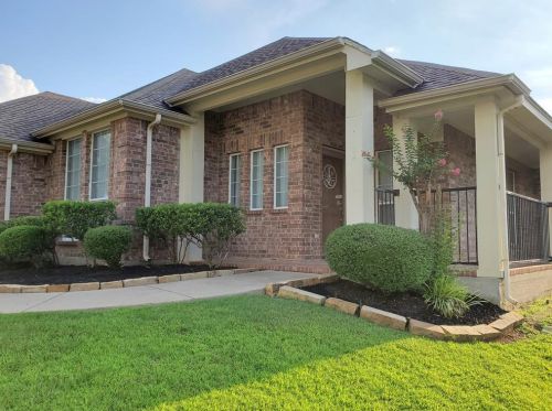 1417 Parkside Dr, Midlothian, TX 76063-8619